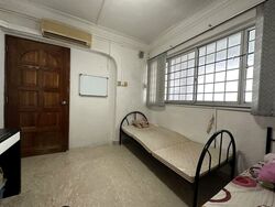 Blk 547 Jurong West Street 42 (Jurong West), HDB Executive #518165091